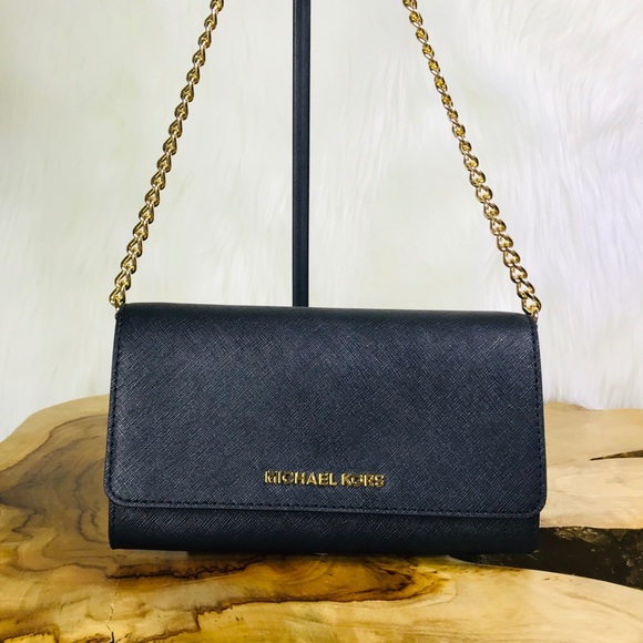 Michael Kors Handbags - Michael Kors Jet Set Large Phone Crossbody Bag